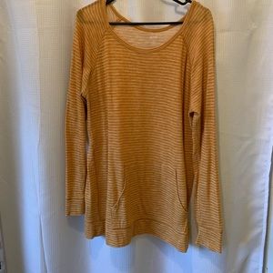 Long sleeve top